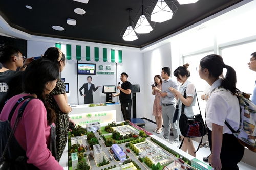 促發(fā)展拉高線 保安全守底線 江西市場監(jiān)管助力家政服務(wù)提質(zhì)增效